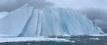 Photo of iceberg Photo of iceberg